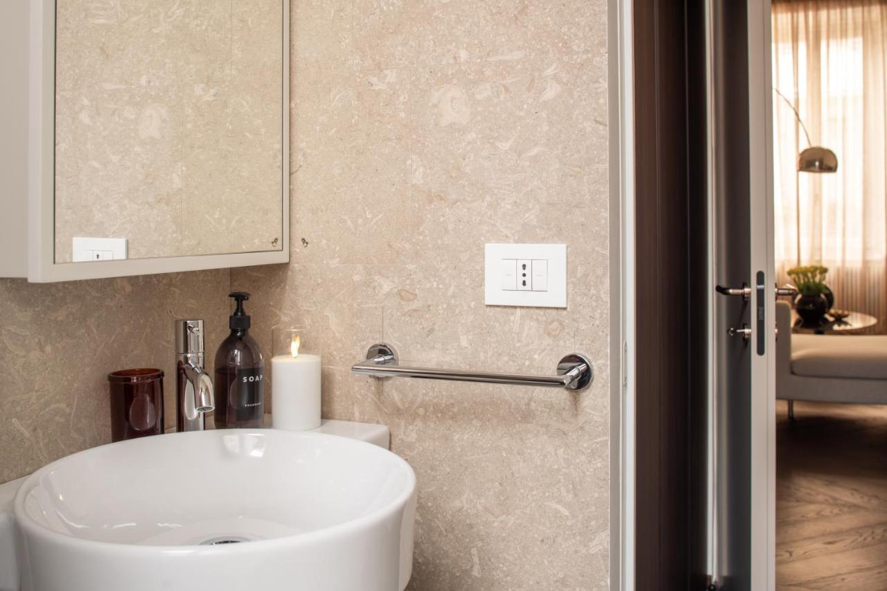 Sant'Ambrogio Luxury Apartment R&R Milan Luaran gambar