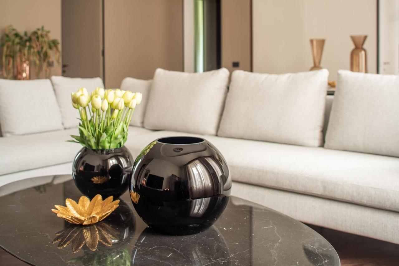 Sant'Ambrogio Luxury Apartment R&R Milan Luaran gambar